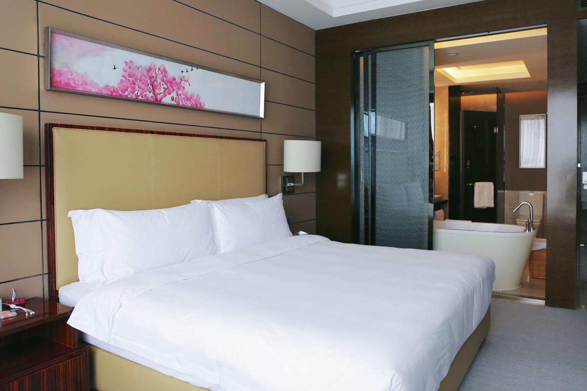 Crowne Plaza Shenzhen Longgang City Centre By Ihg Extérieur photo